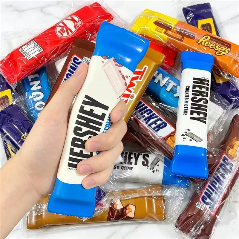 Chocolate Snack - ของเล่นบีบคลายเครียดรูปช็อกโกแลตสมจริง คืนตัวช้า ของเล่นเสริมประสาทสัมผัส สำหรับผู้มีภาวะสมาธิสั้น ภาวะออทิสติก และความวิตกกังวล